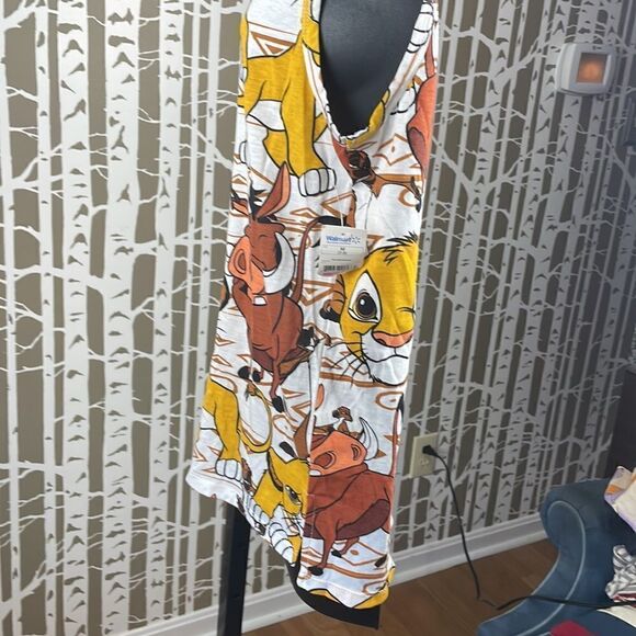 NEW Disney Lion King Tank Top Muscle Tee with baby Simba Timon Pumbaa sz M - Picture 4 of 12